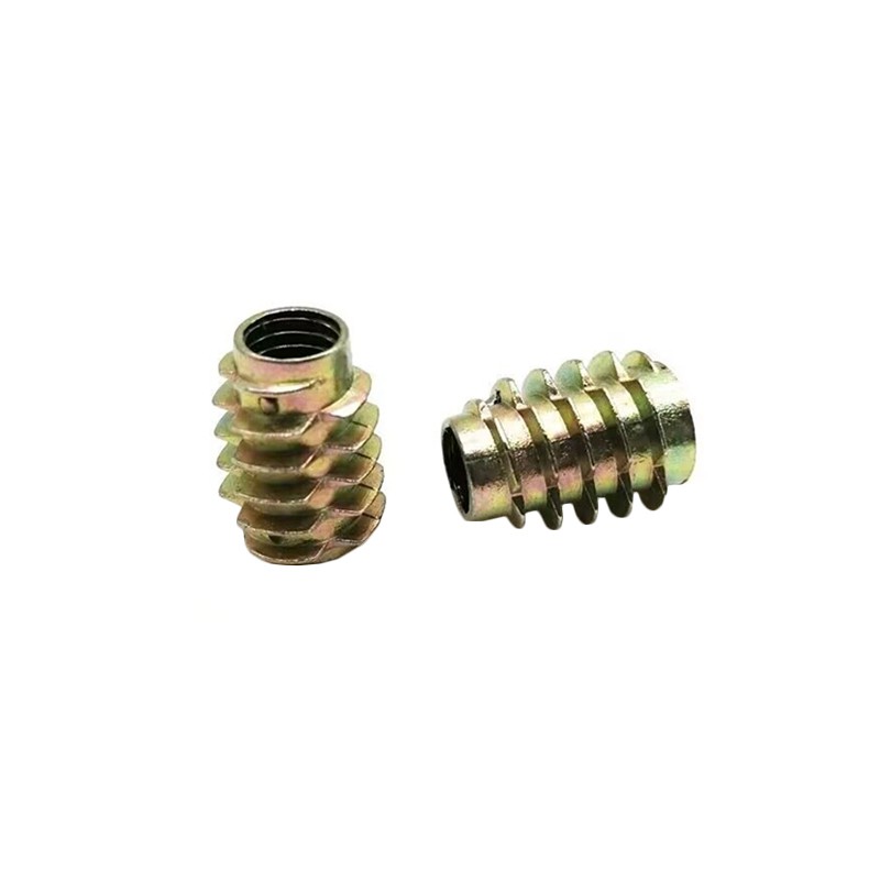 가구 나사 삽입