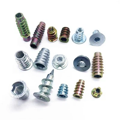 확장 너트 인서트